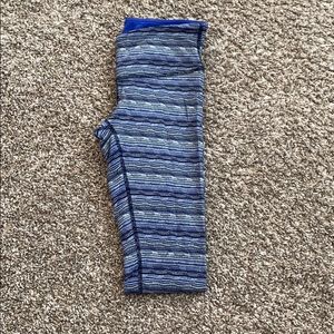 LuLuLemon blue mid rise leggings size 4